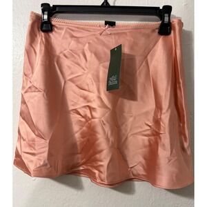 Wild Fable Women Peach Orange Satin Slip Mini Skirt XS Lace Trim‎ Zipper Closure